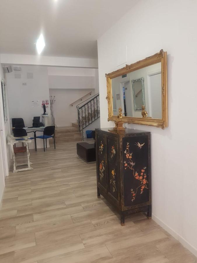 Palafox 23 Hostel Madrid Exterior photo