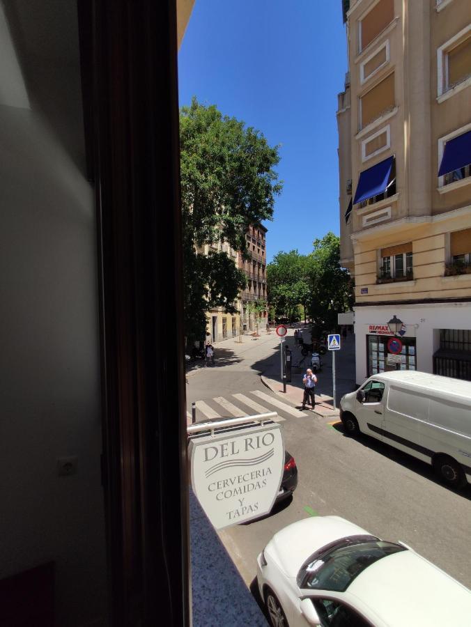 Palafox 23 Hostel Madrid Exterior photo