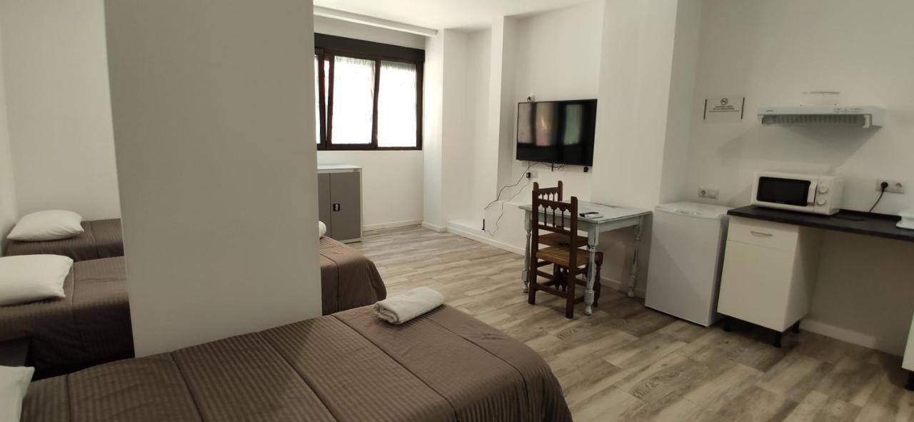 Palafox 23 Hostel Madrid Exterior photo